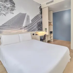 Cenisio Garibaldi 3* Milano